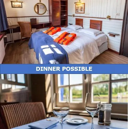 Boat De Barge Hotel