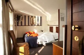 Boat De Barge Bruges